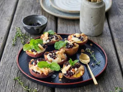 Braaied Peaches with Honey Mascarpone: South African recipe by Ivana