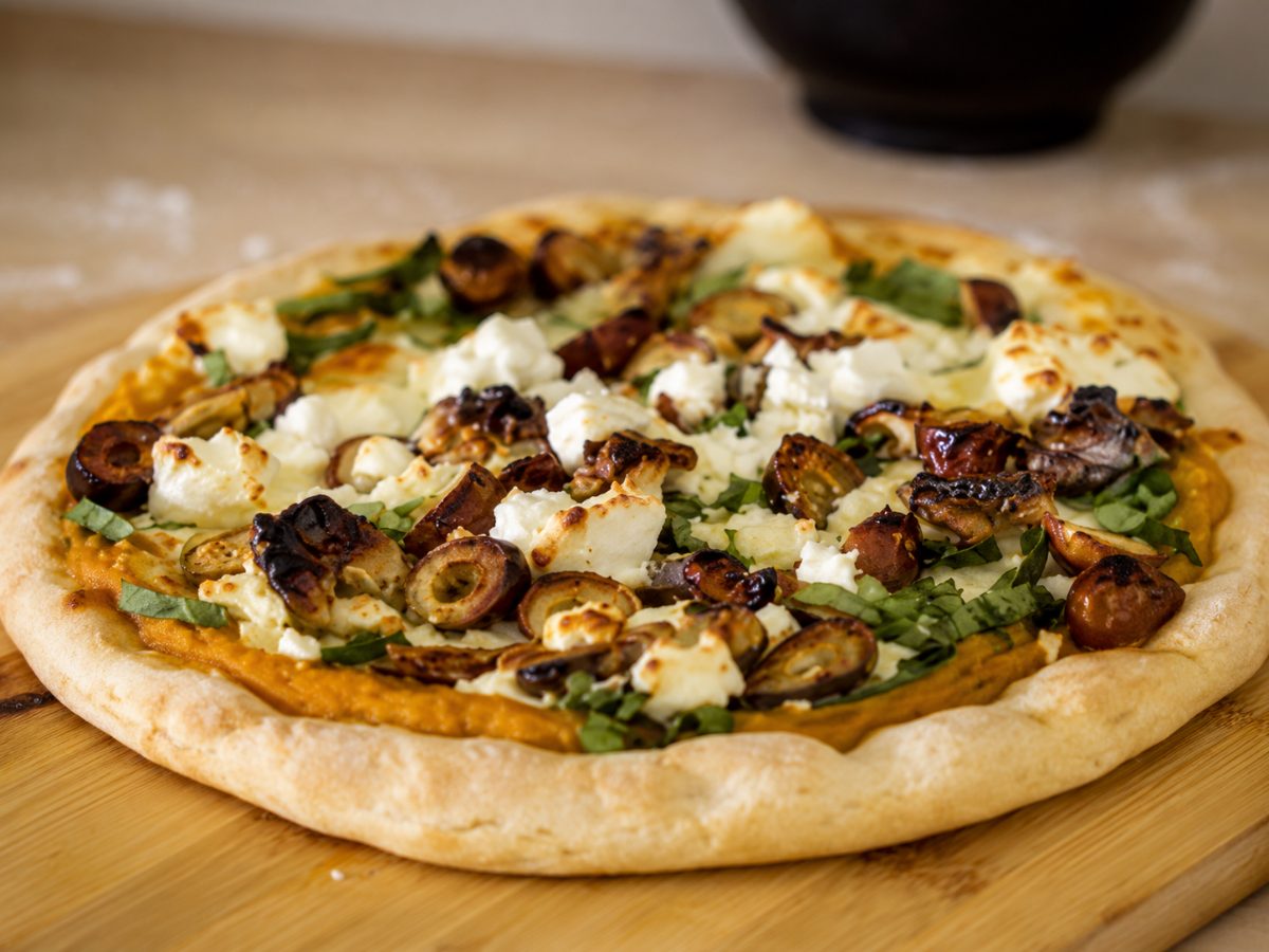 Crispy Pan Pizza, a European recipe